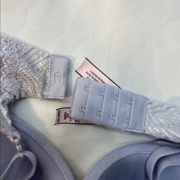 VS Body by Victoria, lined perfect coverage, periwinkle blue & lace, Size 34DD - Picture 3 of 14